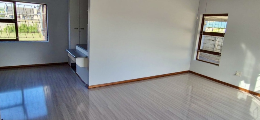 4 Bedroom Property for Sale in Windsor Park Eastern Cape